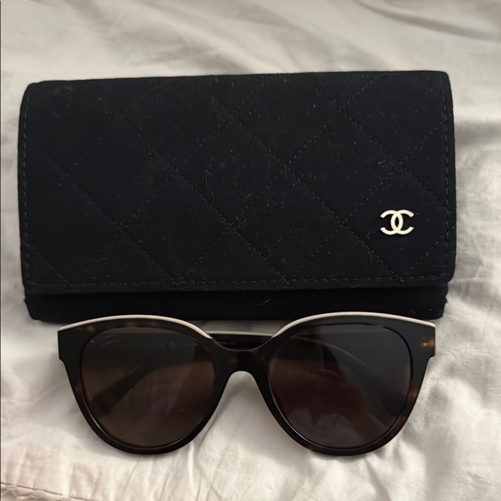 CHANEL Butterfly Sunglasses